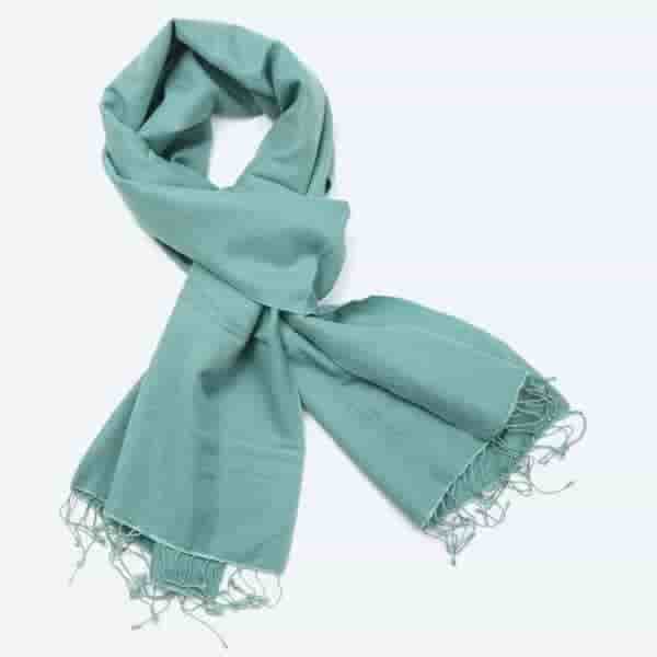 Hand-Knitted Wool Scarf - obrazek 2