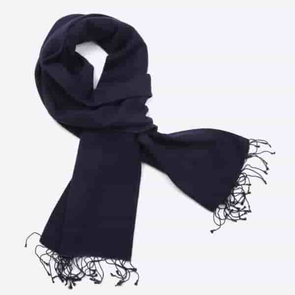 Hand-Knitted Wool Scarf - obrazek 3